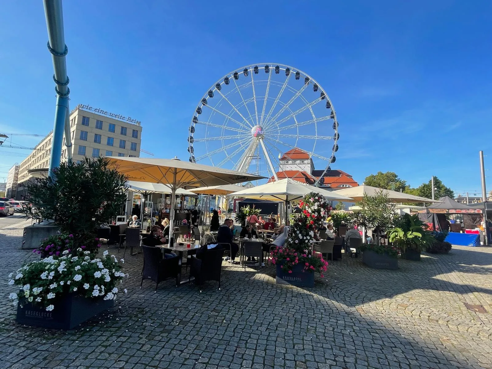 Terrasse der Käseglocke am Tag
